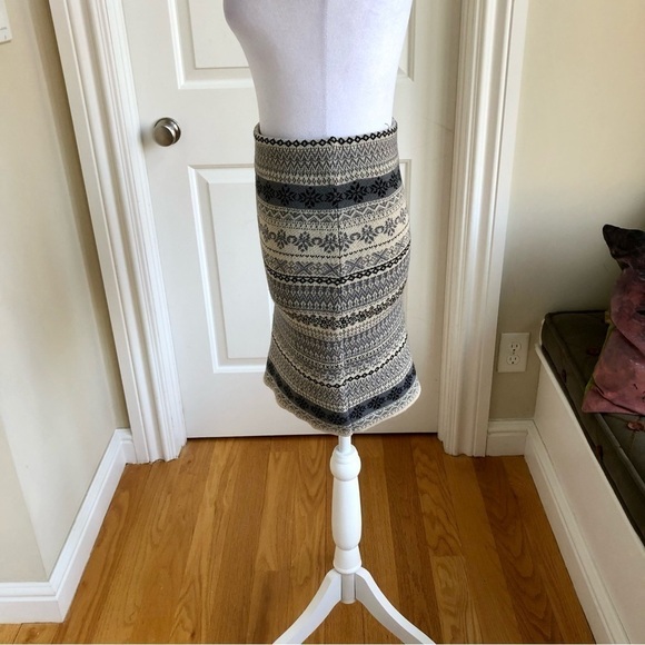 Poof Couture Skirt Fair Isle Knit Mini Skirt in Gray Multi (L) - Picture 3 of 7